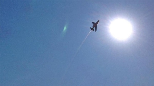 Pakistan Air Force fighter jet crashes during training flight Pakistan Air Force fighter jet crashes during training flight