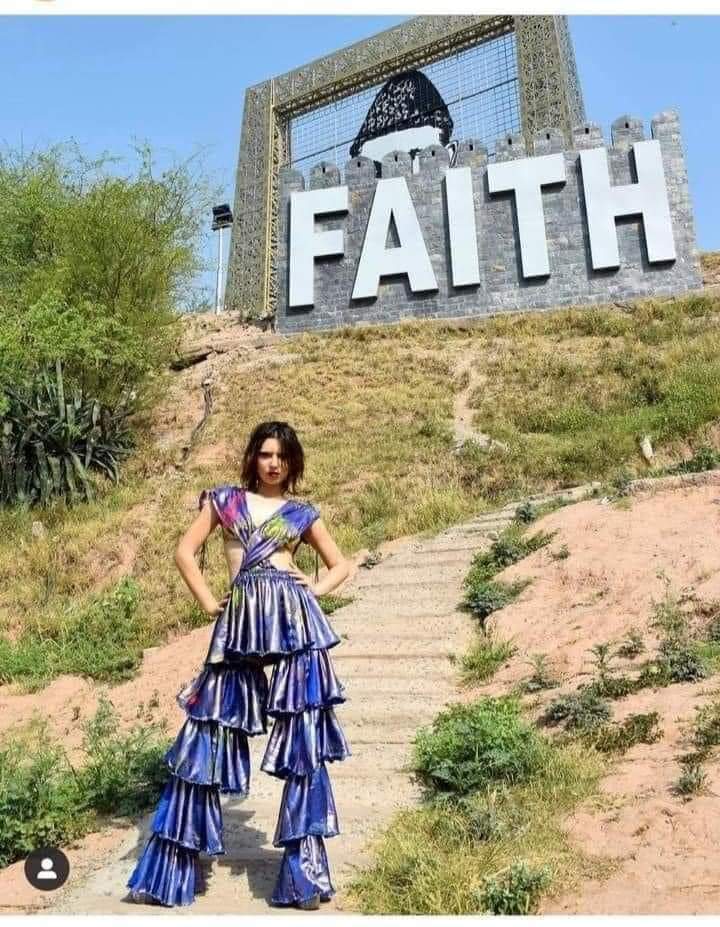 Islamabad Controversial Photo Shoot At Site of Quaid-e-Azam Memorial Sparks