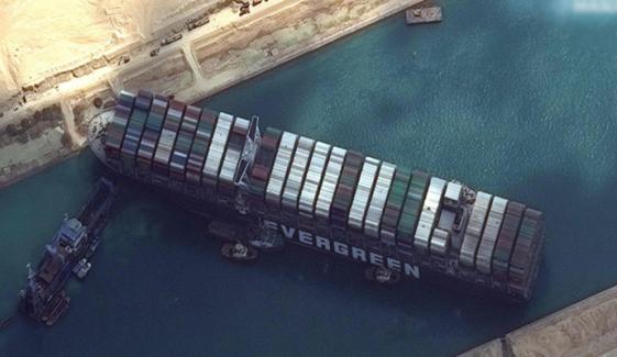 Ship Stranded in Suez Canal: Efforts Continue to Evacuate