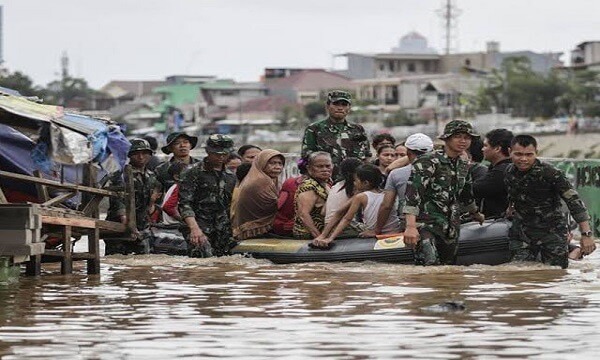 Floods and land sliding in Indonesia kill 44