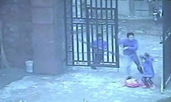 China, Knife Man Attack in School, Injuring 16 Children and Two Teachers