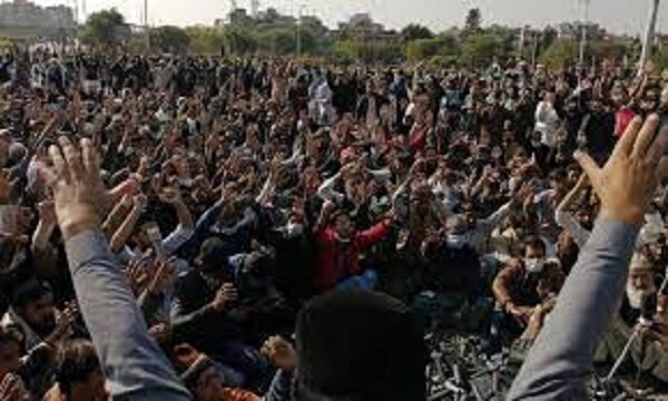Paramilitary Forces Called in Punjab, to Stop TLP Protest