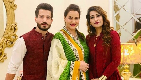 Saba Faisal's Daughter-in-law Hints at Separation from Husband Salman Faisal