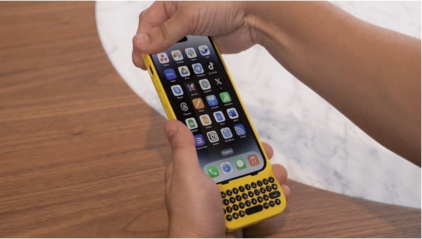 BlackBerry-Style Keyboard Case for iPhone 14, 15 Designed for Creators 2